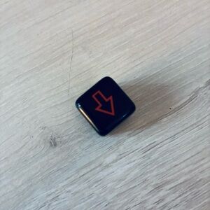 1996 Vintage Japanese Yu-Gi-Oh Dungeon Dice – Red/Black (Single Die)